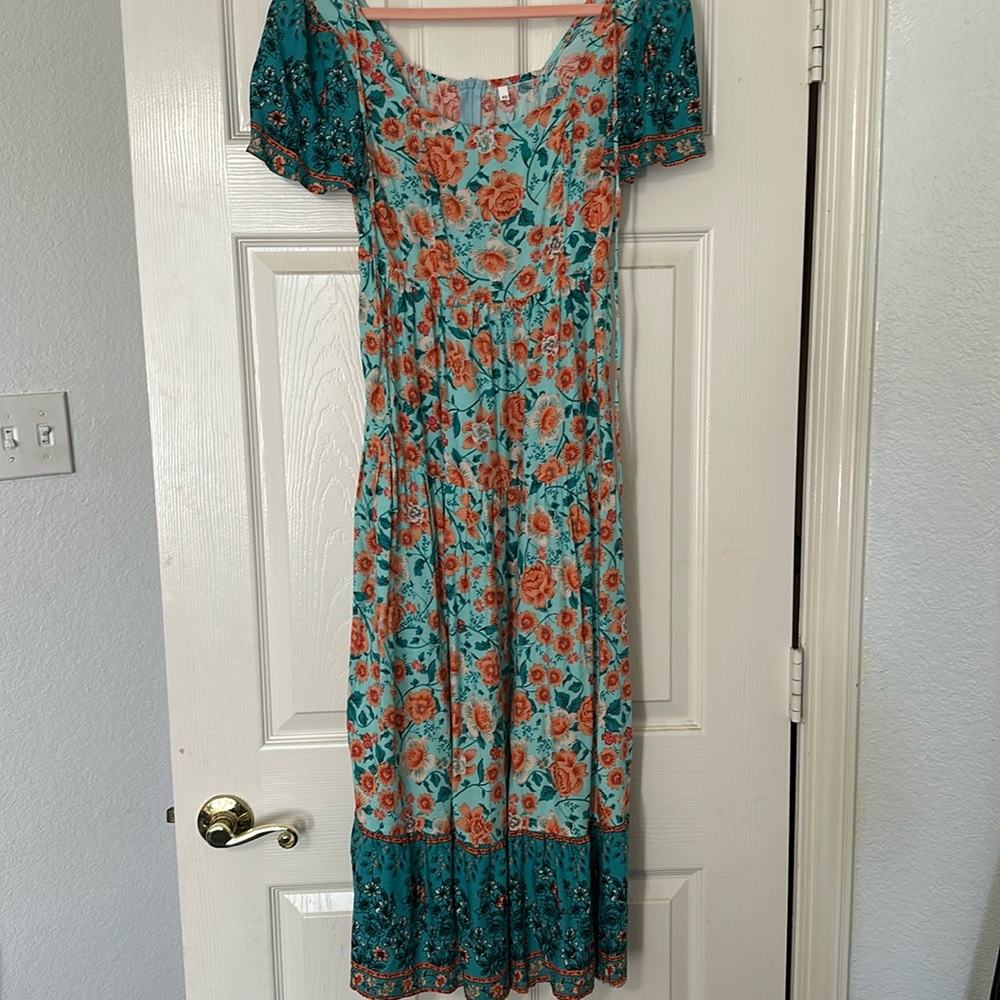 Women’s dress
